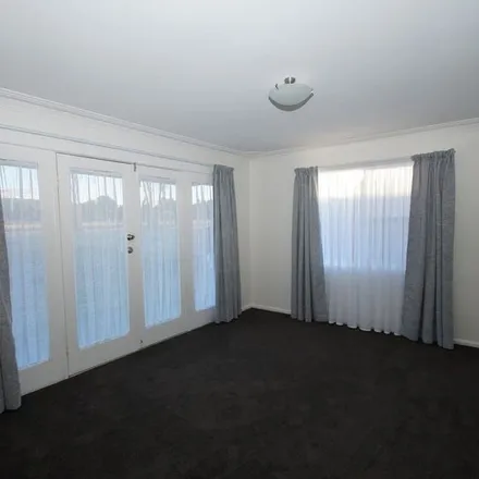 Rent this 3 bed apartment on 11 Grafton Road in Newling NSW 2350, Australia