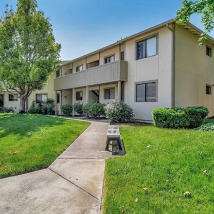 Buy this 2 bed condo on Glenmoor Circle in Milpitas, CA 95036