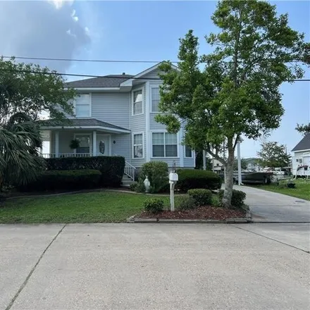 Buy this 3 bed house on 4977 Lisa Ann Drive in Jefferson Parish, LA 70036