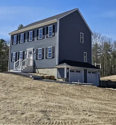 Buy this 3 bed house on 122 Tispaquin Street in Middleborough, MA 02346