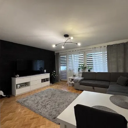 Buy this 3 bed apartment on Leśny Trakt in 87-100 Toruń, Poland