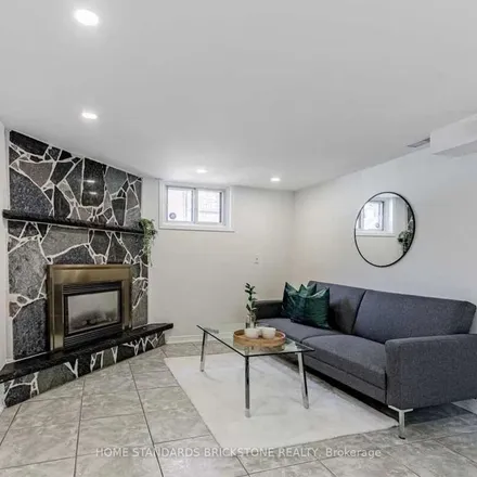 Image 3 - 27 Lonborough Avenue, Toronto, ON M6M 1Y3, Canada - Apartment for rent