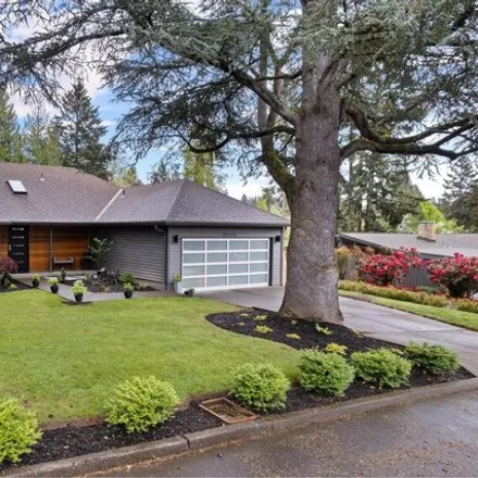 Buy this 3 bed house on 4522 Southwest 53rd Avenue in Portland, OR 97221