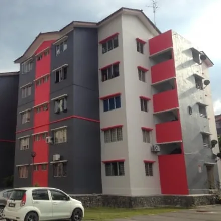 Rent this 3 bed apartment on C in Jalan Melur 2, Bandar Saujana Utama