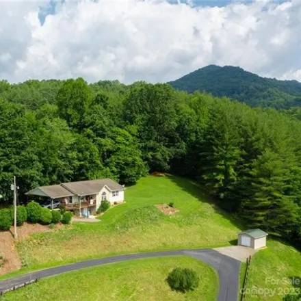 Buy this 3 bed house on 691 Hardscrabble Road in Yancey County, NC 28714