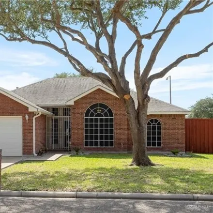 Rent this 4 bed house on Glenwood Avenue in Mission, TX 78572