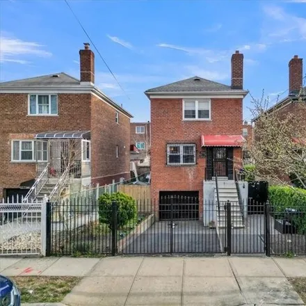 Buy this 4 bed house on 2006 Turnbull Avenue in New York, NY 10473