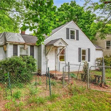 Buy this 3 bed house on 941 Lockland Avenue in Ardmore, Winston-Salem