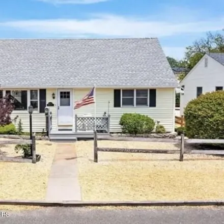 Rent this 4 bed house on 339 West 12th Street in Ship Bottom, Ocean County