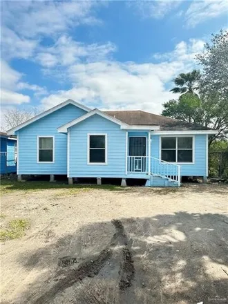 Buy this 3 bed house on 336 South Commercial Street in Edcouch, Hidalgo County