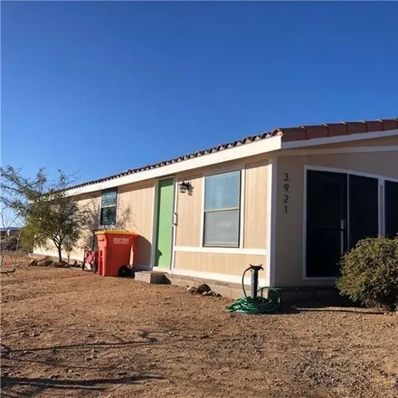 Buy this studio apartment on 3999 Bowie Road in So-Hi, Mohave County