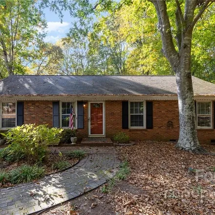 Buy this 3 bed house on 512 Anne Avenue in Waxhaw, NC 28173