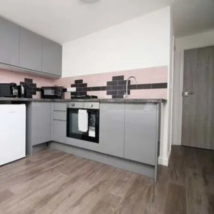 Rent this studio apartment on Newport Road in Cardiff, CF24 1RN