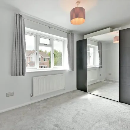 Image 5 - 78 Longfield Avenue, Grahame Park, London, NW7 2SQ, United Kingdom - Townhouse for rent