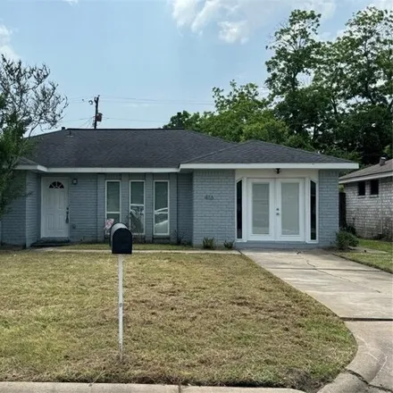 Rent this 3 bed house on 460 Avondale Lane in Friendswood, TX 77546