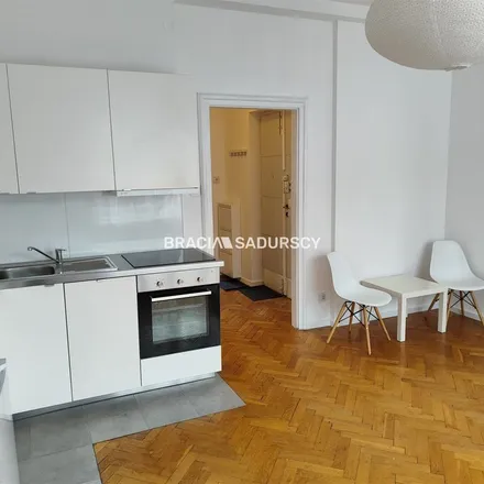 Rent this 3 bed apartment on Nowowiejska 31a in 30-052 Krakow, Poland