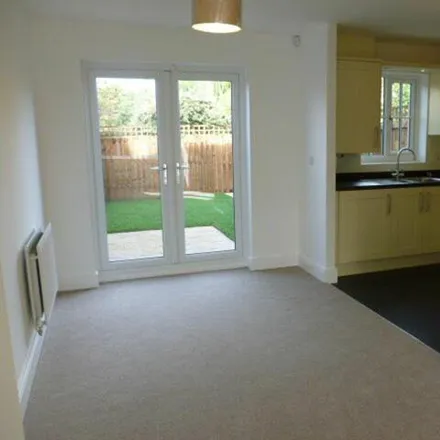 Image 6 - Broadheath, Barlow Road / adjacent Sinderland Road, Aylesbury Close, West Timperley, WA14 5SR, United Kingdom - Duplex for rent