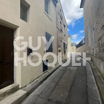 Rent this 2 bed apartment on 9 Ruelle Brunehaut in 02000 Laon, France