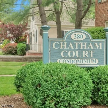 Image 1 - 380 Main Street, Chatham, Morris County, NJ 07928, USA - Condo for rent