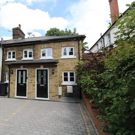 Rent this 2 bed house on 11 Nutfield Road in Redhill, RH1 4AW