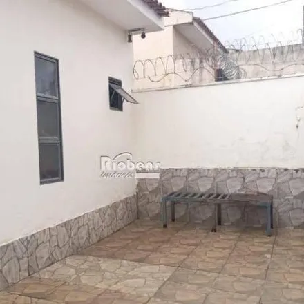 Rent this 2 bed house on Rua João Ângelo Ponchio in Loteamento Caparroz, São José do Rio Preto - SP