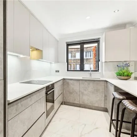 Image 5 - Huntsmore House, 35 Pembroke Road, London, W8 6PW, United Kingdom - Apartment for sale