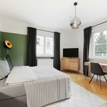 Image 2 - Albert-Schäffle-Straße 94, 70186 Stuttgart, Germany - Room for rent