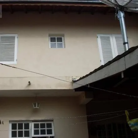 Buy this 2 bed house on Avenida Doutor Olindo Dartora in Região Central, Caieiras - SP