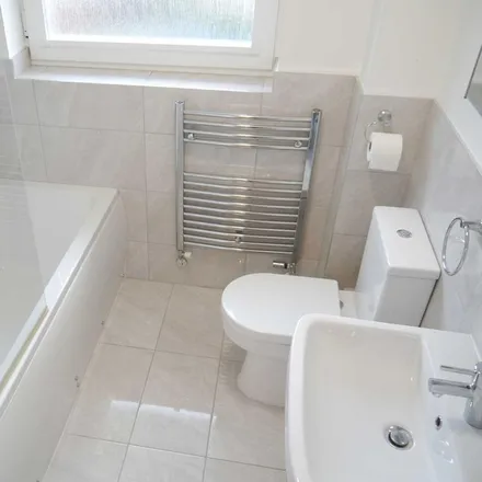 Image 7 - Bakers Close, St Albans, AL1 5FH, United Kingdom - Apartment for rent