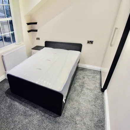 Image 7 - Back Ashwood Terrace, Leeds, LS6 2EF, United Kingdom - House for rent