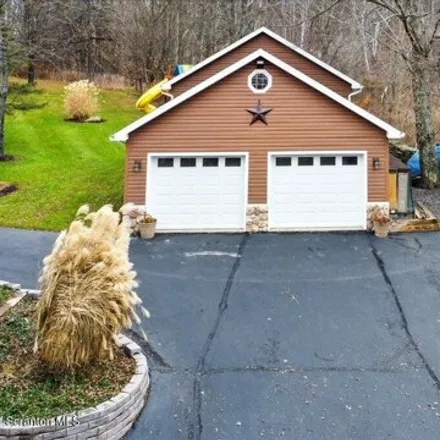 Image 6 - 33 Country Club Road, Scott, Scott Township, PA 18433, USA - House for sale