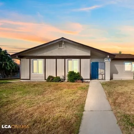Image 1 - James Road, Kern County, CA 93399, USA - House for sale