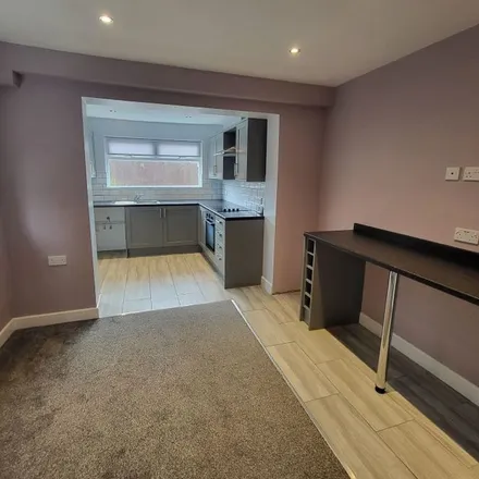 Rent this 3 bed duplex on unnamed road in South Shields, NE33 2QU