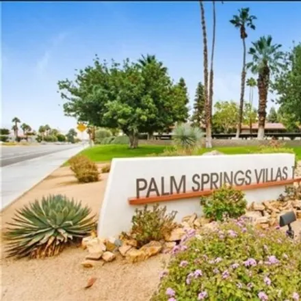 Buy this 1 bed condo on 526 North Villa Court in Palm Springs, CA 92262
