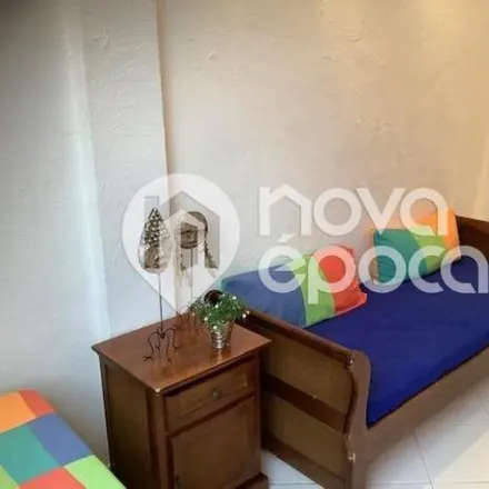 Buy this 2 bed apartment on Escola Municipal Penedo in Rua Raul Pompéia 183, Copacabana