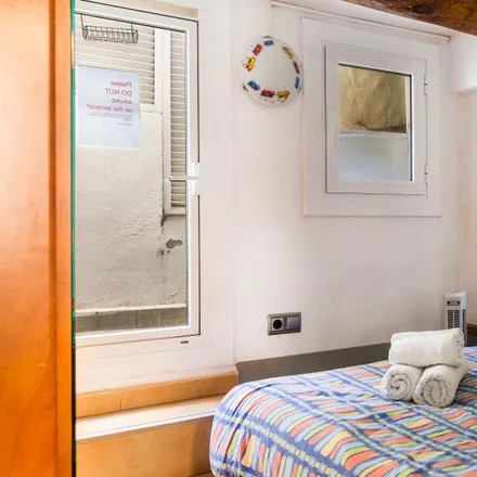 Image 9 - hostal Poblenou, Carrer del Taulat, 08005 Barcelona, Spain - Apartment for rent