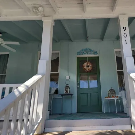 Image 5 - 815 Lovell Avenue, Tybee Island, Chatham County, GA 31328, USA - House for sale