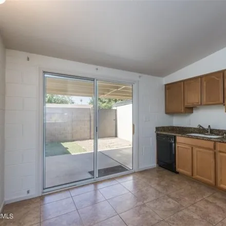 Image 8 - 7025 East Wilshire Drive, Scottsdale, AZ 85257, USA - House for rent