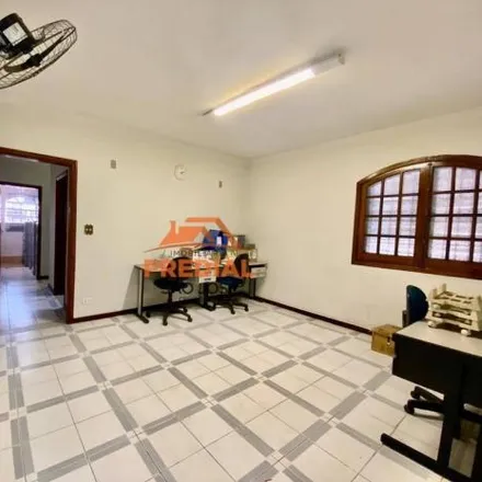 Buy this 3 bed house on Rua Capitão Raul Fagundes in Monte Castelo, São José dos Campos - SP