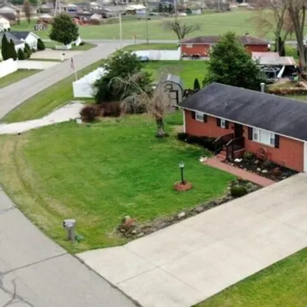 Buy this 3 bed house on 2605 Fairlane Drive in Wheelersburg, Scioto County