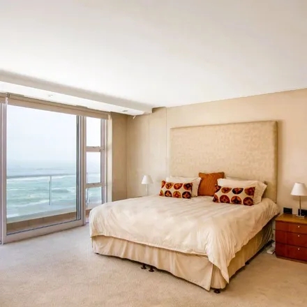 Image 1 - Clifton Road, Camps Bay, Cape Town, 8005, South Africa - Apartment for rent