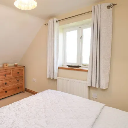 Rent this 2 bed townhouse on Eskdaleside cum Ugglebarnby in YO22 5HX, United Kingdom