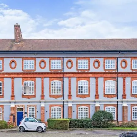 Buy this 3 bed apartment on Oxfordshire History Centre in Temple Road, Oxford