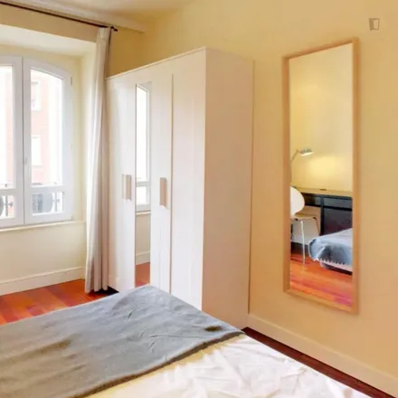 Rent this 6 bed room on Calle de San Bernardo in 4, 28013 Madrid