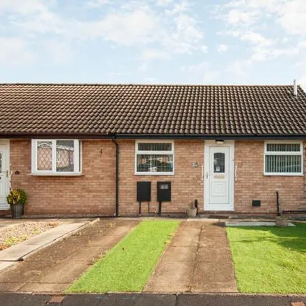 Buy this 2 bed house on Old Bakery Close in Chesterfield, S41 9JN