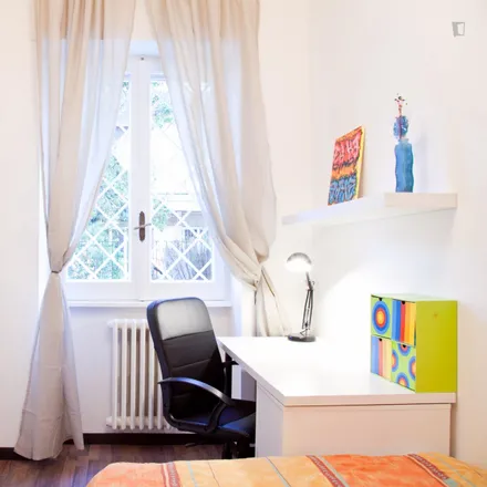 Rent this 5 bed room on Via Temistocle Calzecchi Onesti in 30, 00146 Rome RM