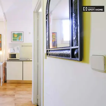 Rent this 1 bed apartment on Luckia in Glorieta de Bilbao, 4