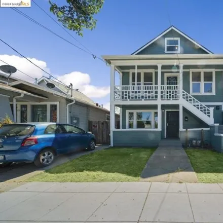 Buy this 6 bed house on 5819 East 17th Street in Oakland, CA 94613
