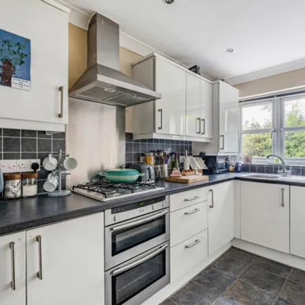 Image 3 - 68 Lower Moors Road, Colden Common, SO21 1SN, United Kingdom - Duplex for sale