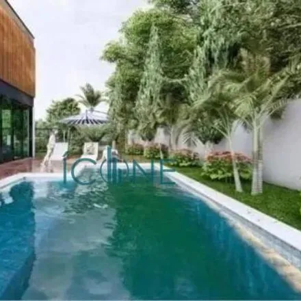 Buy this 5 bed house on Alameda Nova Zelãndia in Residencial Alphaville Nova Esplanada 1, Votorantim - SP
